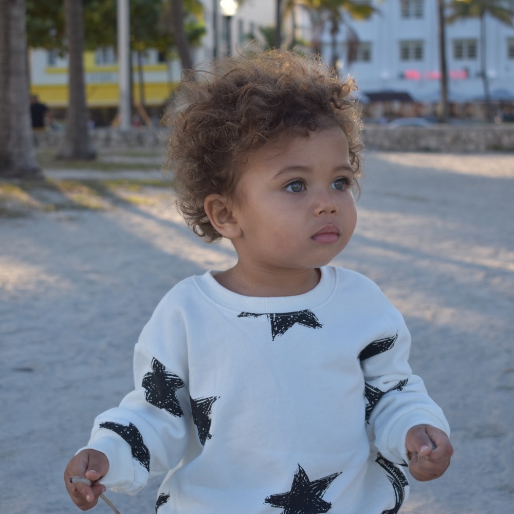 “Lola and The Boys” sweatshirt